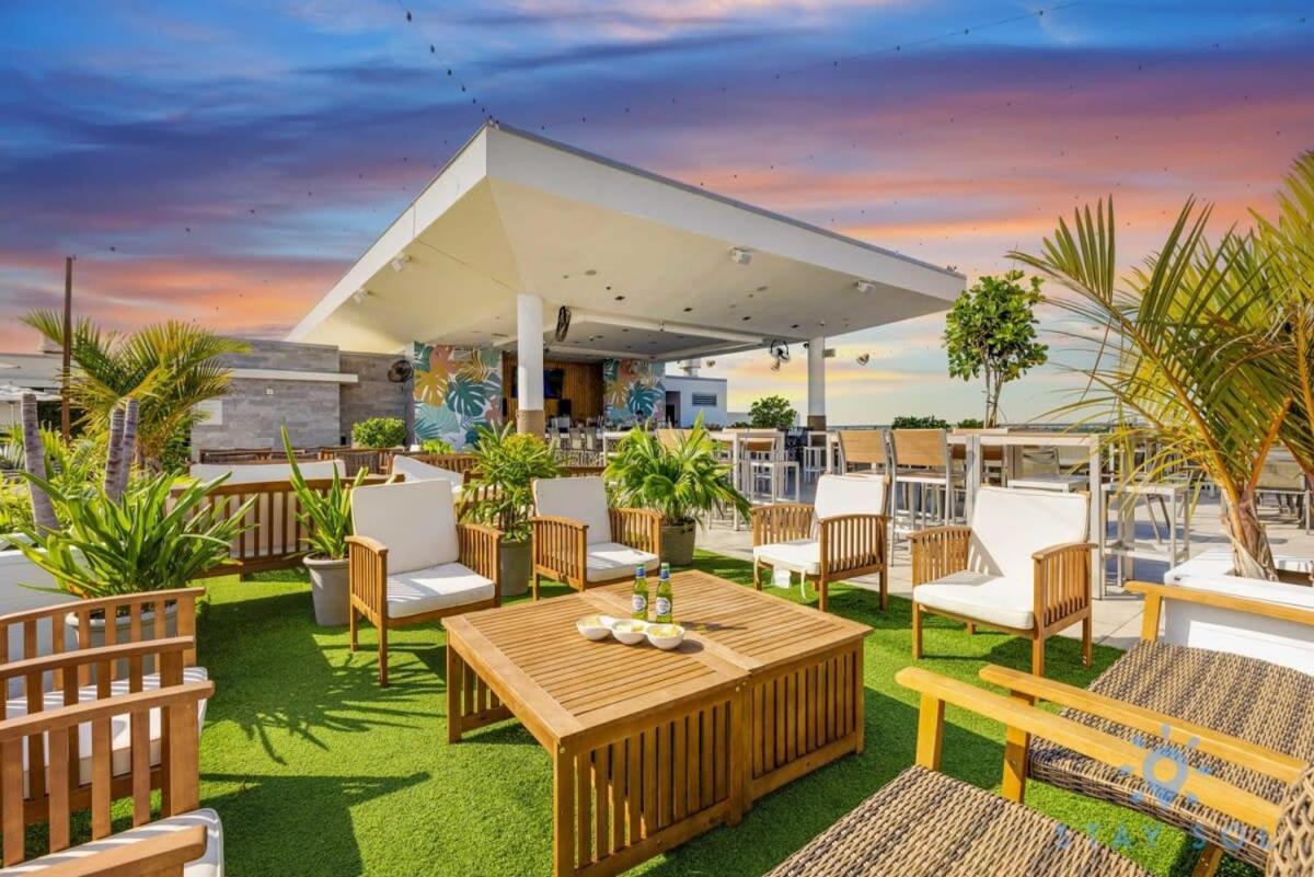 Amazing Pool - Balcony - Up To 6 - Near Beach Hollywood Exterior photo